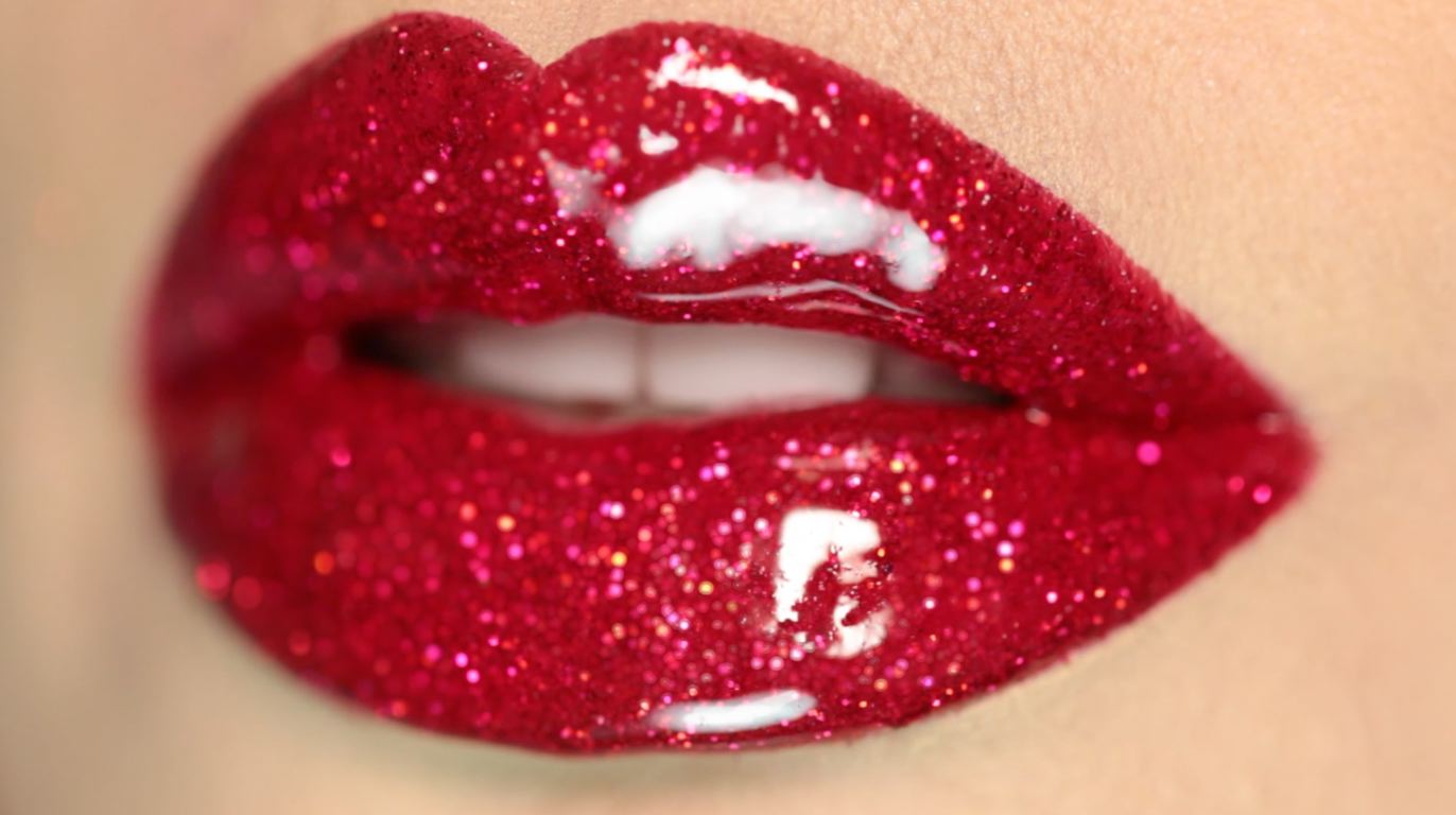 hot-sexy-red-glitter-lips-makeu