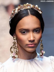 fall-2012-makeup-trends-gold-accents-dolce-and-gabbana