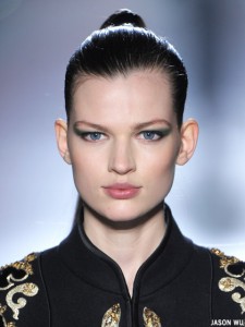 fall-2012-makeup-trends-green-eye-shadow-jason-wu